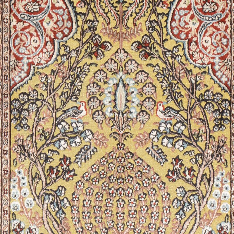 Qom Oriental Rug 77 × 117 cm, Silk, hand-knotted — view 4 Qom Oriental Rug 77 × 117 cm, Silk, hand-knotted — view 4