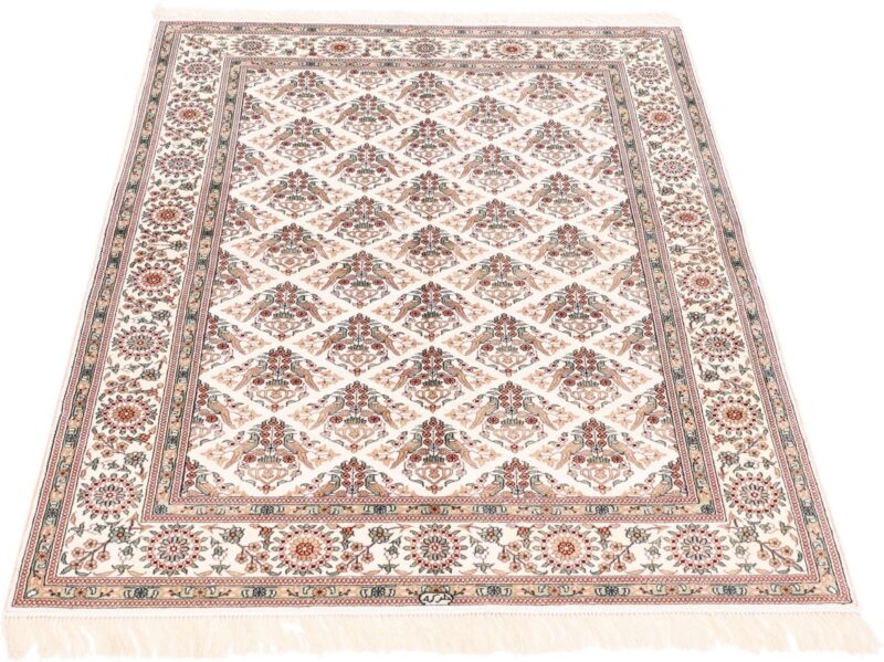 Hereke Oriental Rug 122 × 182 cm, Silk, hand-knotted — view 2