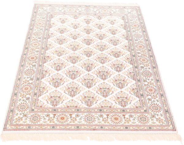 Hereke Oriental Rug 122 × 182 cm, Silk, hand-knotted — view 3