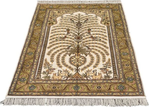Hereke Oriental Rug 122 × 184 cm, Silk, hand-knotted — view 2