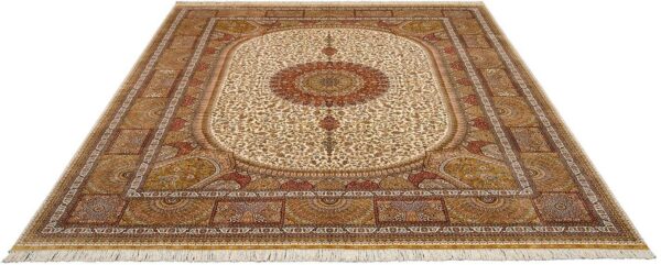Hereke Oriental Rug 270 × 365 cm, Silk, hand-knotted — view 2 Hereke Oriental Rug 270 × 365 cm, Silk, hand-knotted — view 2