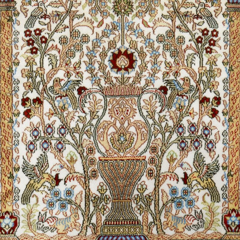 Hereke Oriental Rug 94 × 150 cm, Silk, hand-knotted — view 4