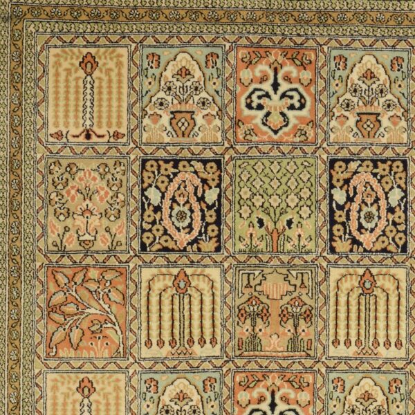 Indian Oriental Rug 129 × 190 cm, Silk, hand-knotted — view 4