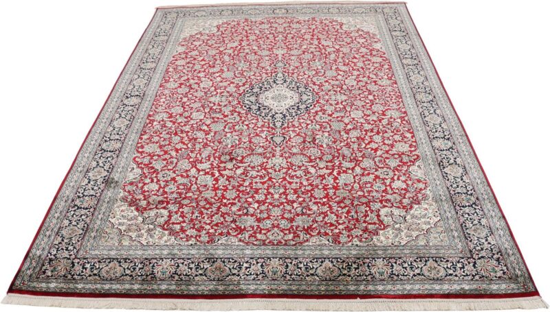 Kashmir Oriental Rug 154 × 226 cm, Silk, hand-knotted — view 2