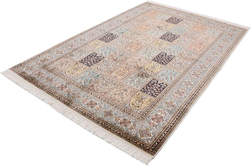 Kashmir Oriental Rug 165 × 248 cm, Silk, hand-knotted — view 3