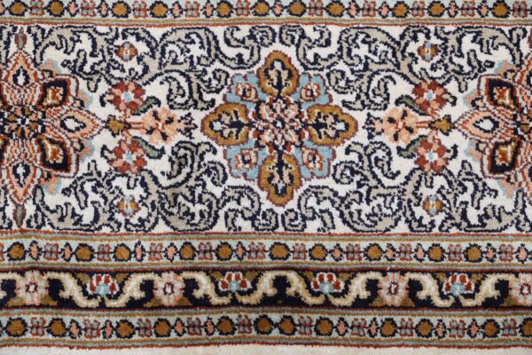 Kashmir Oriental Rug 165 × 248 cm, Silk, hand-knotted — view 8