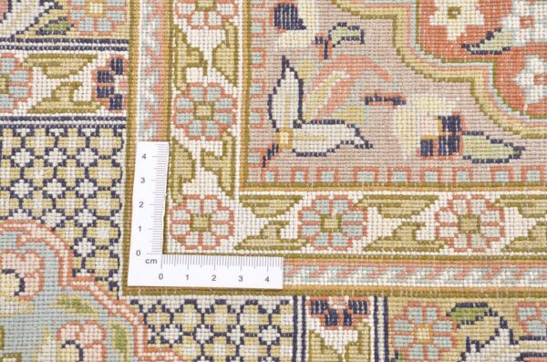 Kashmir Oriental Rug 166 × 261 cm, Silk, hand-knotted, pastel — view 4