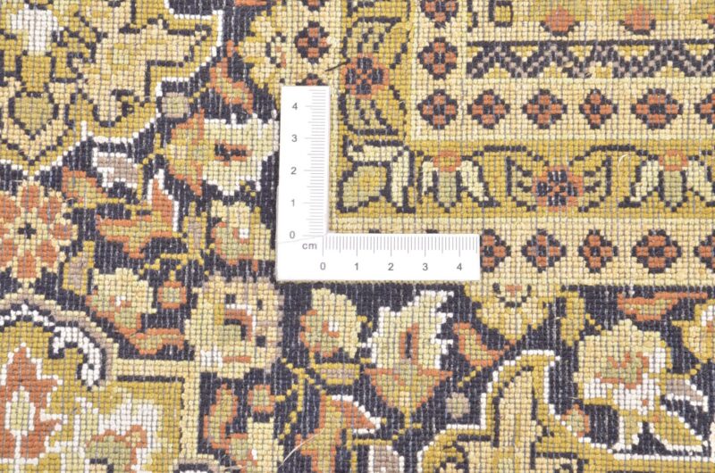 Kashmir Oriental Rug 189 × 274 cm, Silk, hand-knotted — view 3