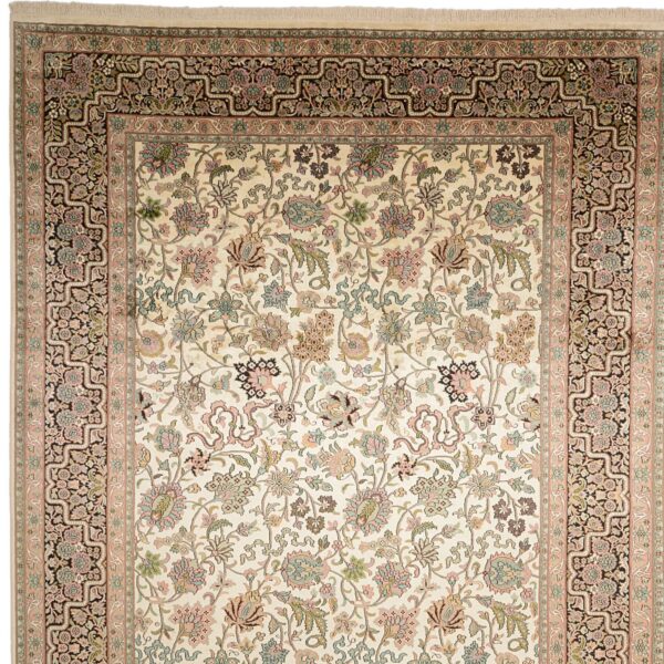 Kashmir Oriental Rug 228 × 330 cm, Silk, hand-knotted — view 6