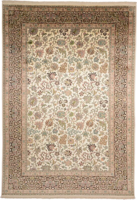 Kashmir Oriental Rug 228 × 330 cm, Silk, hand-knotted