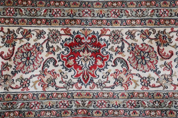 Kashmir Oriental Rug 246 × 340 cm, Silk, hand-knotted — view 8