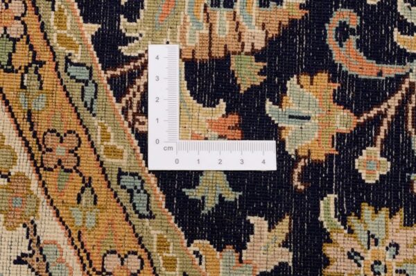 Kashmir Oriental Rug 150 × 214 cm, Silk, hand-knotted — view 3