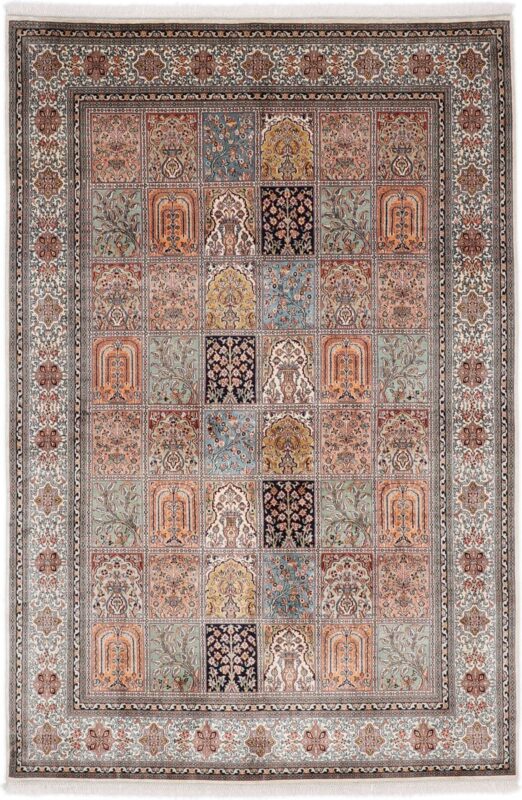 Kashmir Oriental Rug 168 × 248 cm, Silk, hand-knotted