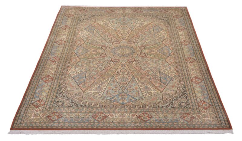 Kashmir Oriental Rug 168 × 255 cm, Silk, hand-knotted — view 2