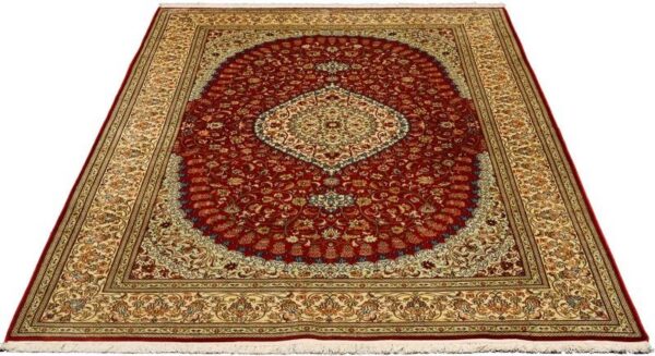 Kashmir Oriental Rug 169 × 255 cm, Silk, hand-knotted, pastel — view 2 Kashmir Oriental Rug 169 × 255 cm, Silk, hand-knotted, pastel — view 2
