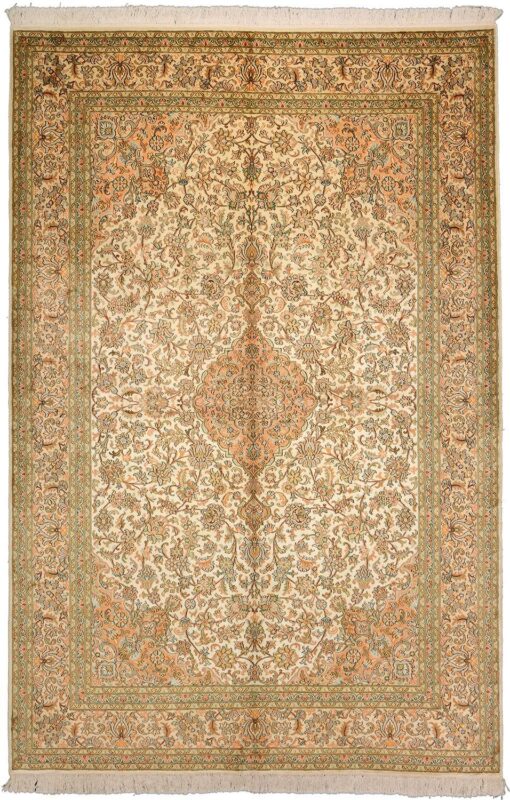 Kashmir Oriental Rug 172 × 256 cm, Silk, hand-knotted Kashmir Oriental Rug 172 × 256 cm, Silk, hand-knotted