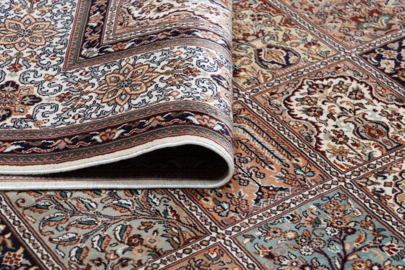 Kashmir Oriental Rug 175 × 246 cm, Silk, hand-knotted — view 10 Kashmir Oriental Rug 175 × 246 cm, Silk, hand-knotted — view 10