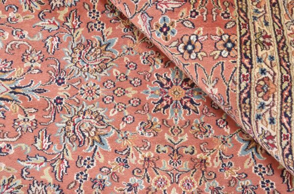 Kashmir Oriental Rug 189 × 277 cm, Silk, hand-knotted — view 4