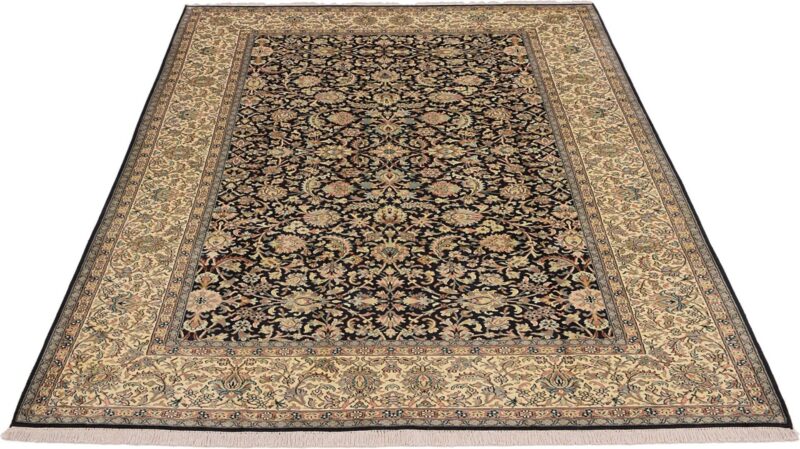 Kashmir Oriental Rug 189 × 281 cm, Silk, hand-knotted — view 2 Kashmir Oriental Rug 189 × 281 cm, Silk, hand-knotted — view 2