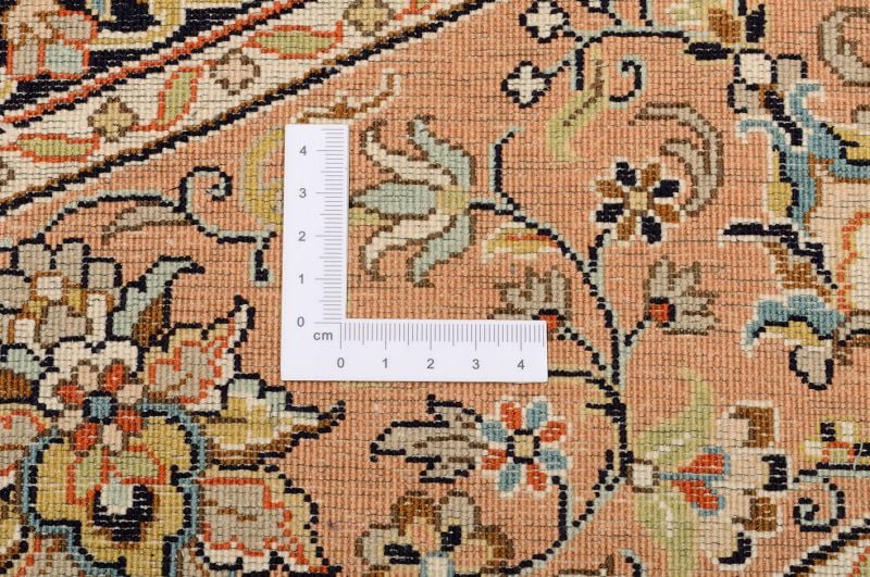 Kashmir Oriental Rug 210 × 211 cm, Silk, hand-knotted — view 3 Kashmir Oriental Rug 210 × 211 cm, Silk, hand-knotted — view 3