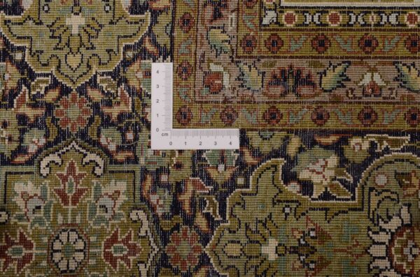 Kashmir Oriental Rug 216 × 308 cm, Silk, hand-knotted, refined — view 3