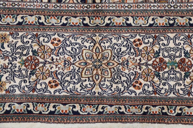Kashmir Oriental Rug 245 × 245 cm, Silk, hand-knotted — view 8