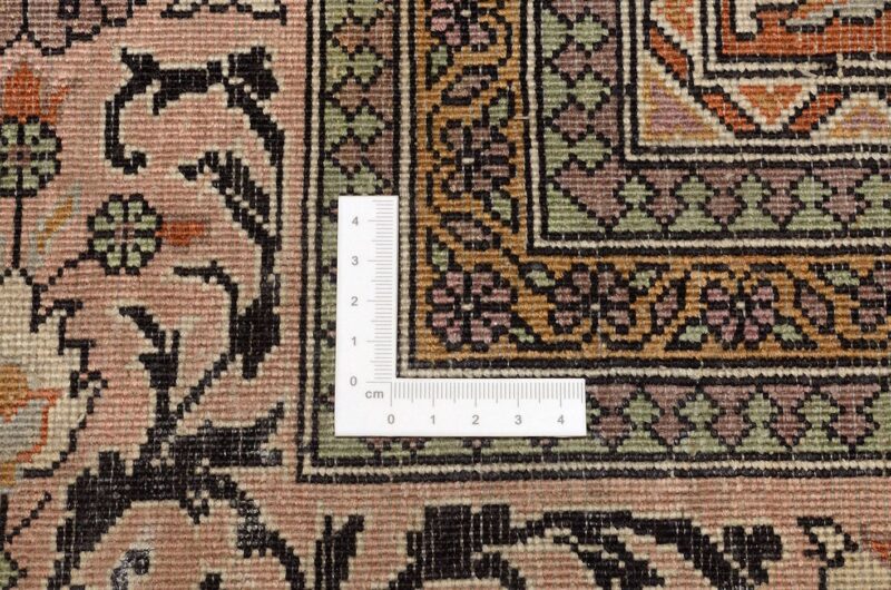 Kashmir Oriental Rug 246 × 333 cm, Silk, hand-knotted — view 3