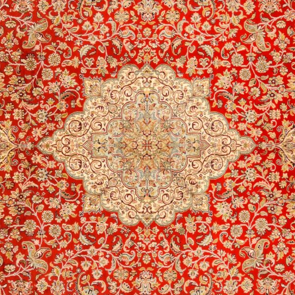 Kashmir Oriental Rug 247 × 311 cm, Silk, hand-knotted — view 4 Kashmir Oriental Rug 247 × 311 cm, Silk, hand-knotted — view 4