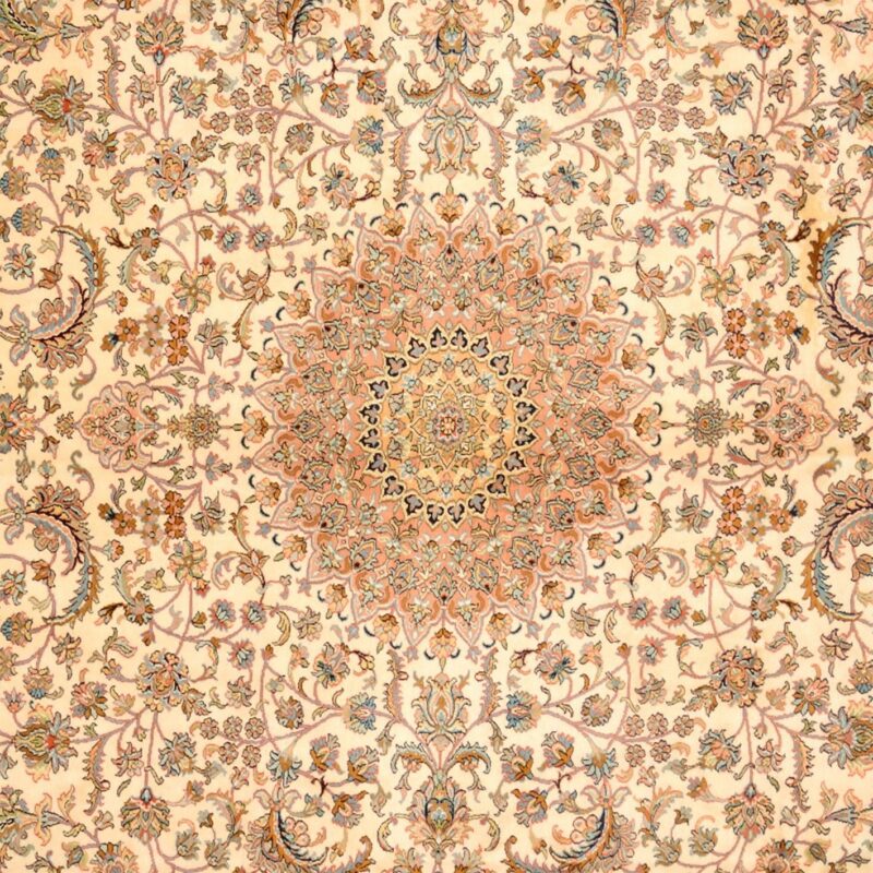 Kashmir Oriental Rug 248 × 328 cm, Silk, hand-knotted — view 4 Kashmir Oriental Rug 248 × 328 cm, Silk, hand-knotted — view 4
