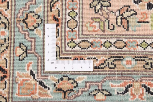 Kashmir Oriental Rug 277 × 363 cm, Silk, hand-knotted — view 3