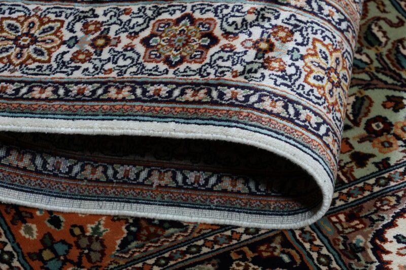 Kashmir Oriental Rug 76 × 213 cm, Silk, hand-knotted — view 10
