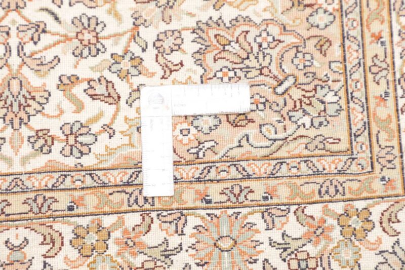 Kashmir Oriental Rug 79 × 271 cm, Silk, hand-knotted — view 10