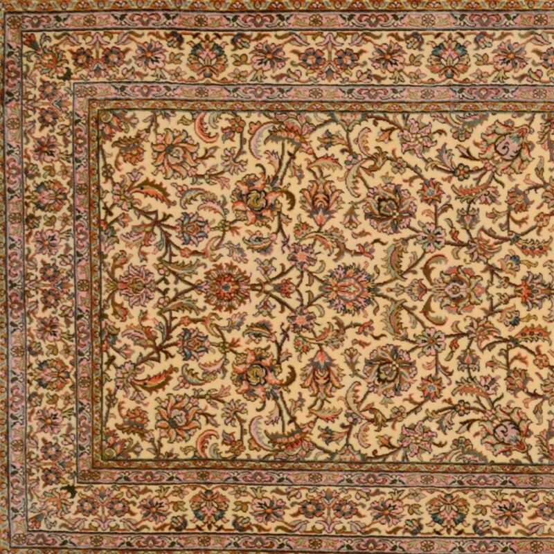 Kashmir Oriental Rug 95 × 377 cm, Silk, hand-knotted, runner — view 4 Kashmir Oriental Rug 95 × 377 cm, Silk, hand-knotted, runner — view 4
