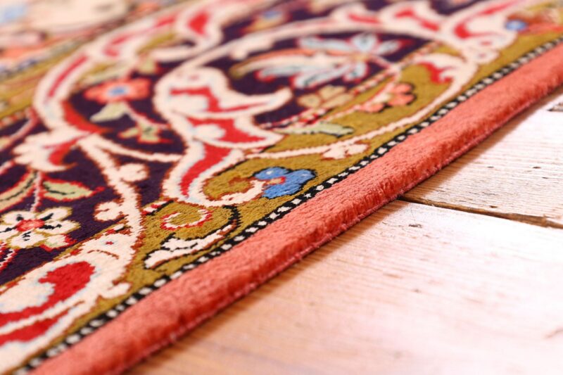 Qom Persian Rug 102 × 156 cm, Silk, hand-knotted — view 7