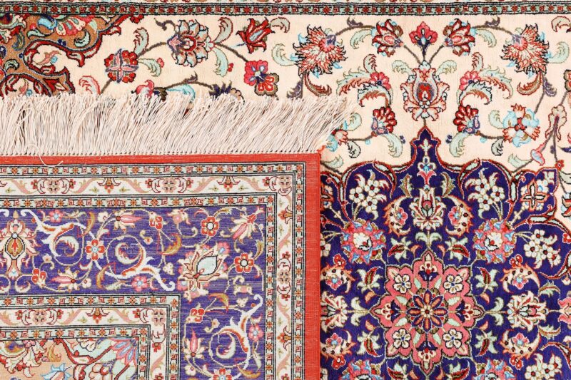 Qom Persian Rug 108 × 158 cm, Silk, hand-knotted — view 7