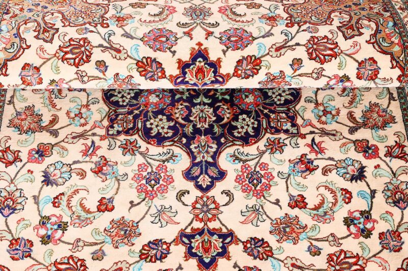 Qom Persian Rug 108 × 158 cm, Silk, hand-knotted — view 8