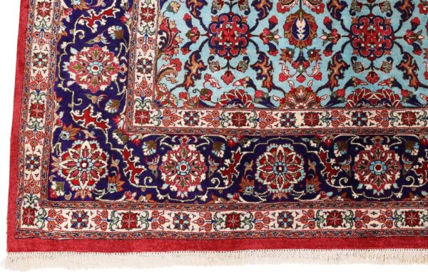 Qom Persian Rug 135 × 200 cm, Silk, hand-knotted — view 5 Qom Persian Rug 135 × 200 cm, Silk, hand-knotted — view 5