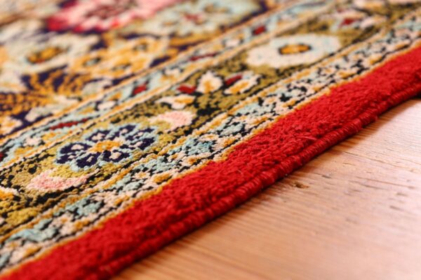 Qom Persian Rug 210 × 337 cm, Silk, hand-knotted — view 6