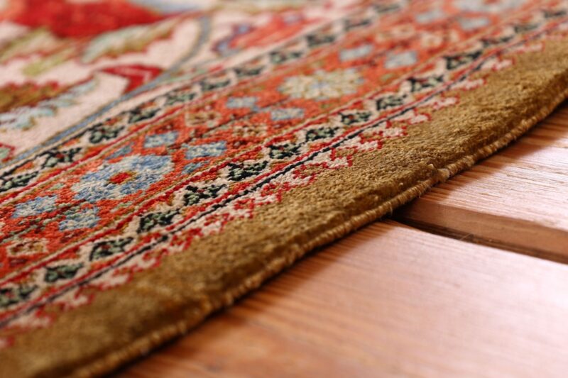 Qom Persian Rug 212 × 318 cm, Silk, hand-knotted — view 7