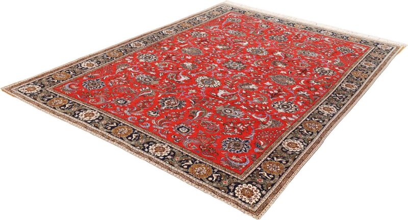 Qom Persian Rug 251 × 340 cm, Wool and Silk, hand-knotted — view 3