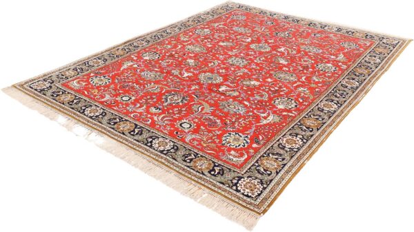 Qom Persian Rug 251 × 340 cm, Wool and Silk, hand-knotted — view 5