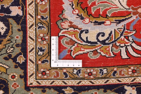 Qom Persian Rug 251 × 340 cm, Wool and Silk, hand-knotted — view 9