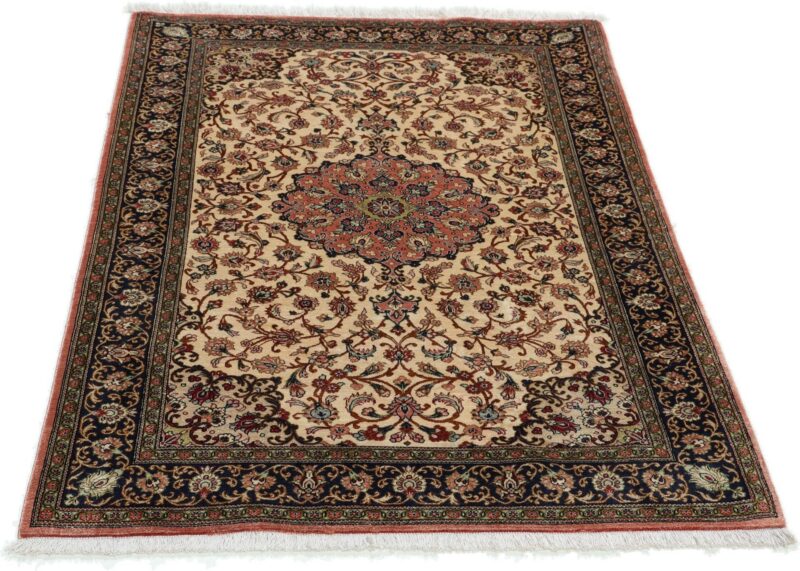 Qom Persian Rug 75 × 122 cm, Silk, hand-knotted — view 7 Qom Persian Rug 75 × 122 cm, Silk, hand-knotted — view 7