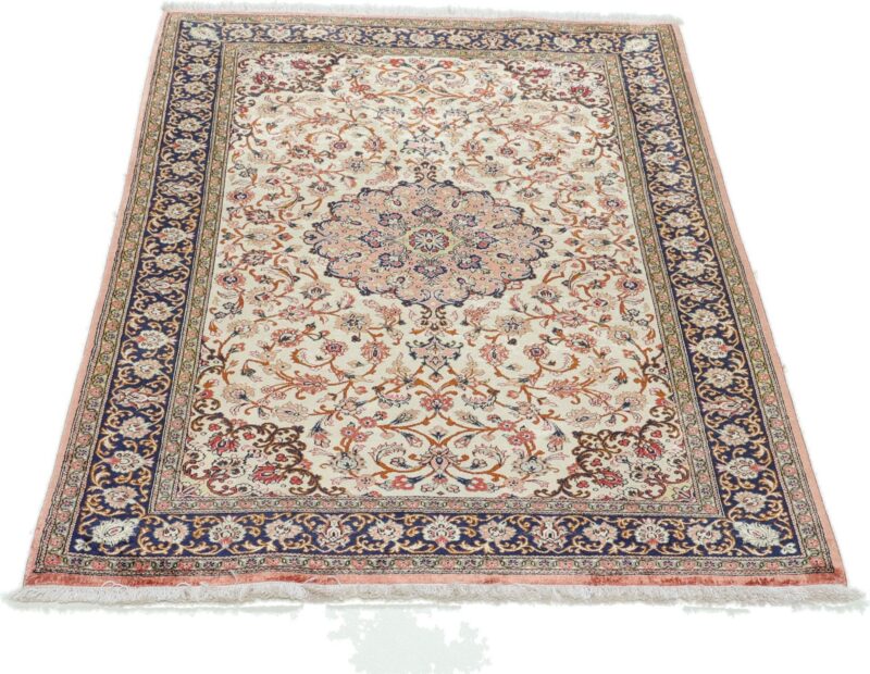 Qom Persian Rug 75 × 122 cm, Silk, hand-knotted — view 2 Qom Persian Rug 75 × 122 cm, Silk, hand-knotted — view 2