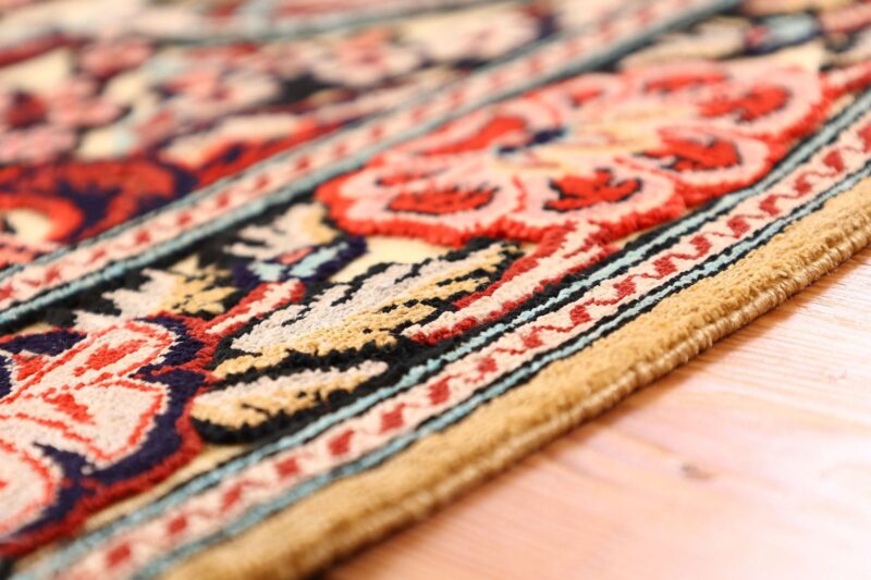 Qom Persian Rug 77 × 133 cm, Silk, hand-knotted — view 6