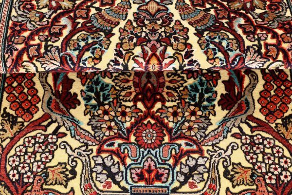 Qom Persian Rug 77 × 133 cm, Silk, hand-knotted — view 8