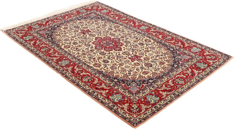 Isfahan Persian Rug 148 × 224 cm, Wool, hand-knotted — view 4