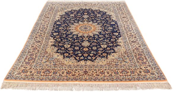 Isfahan Persian Rug 199 × 300 cm, Wool, hand-knotted — view 2
