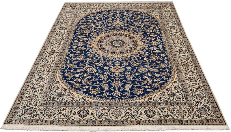 Nain Persian Rug 202 × 310 cm, Wool and Silk, hand-knotted — view 2