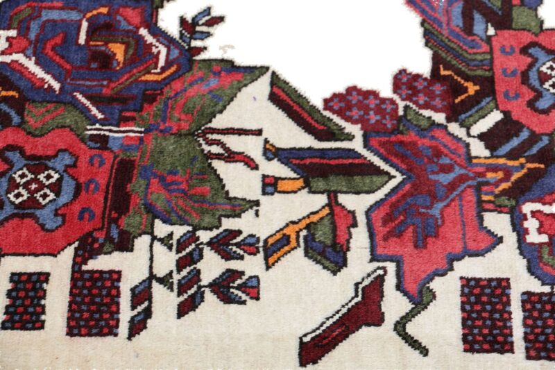 Sirjan Persian Rug 87 × 210 cm, Wool and Silk, hand-knotted — view 9 Sirjan Persian Rug 87 × 210 cm, Wool and Silk, hand-knotted — view 9